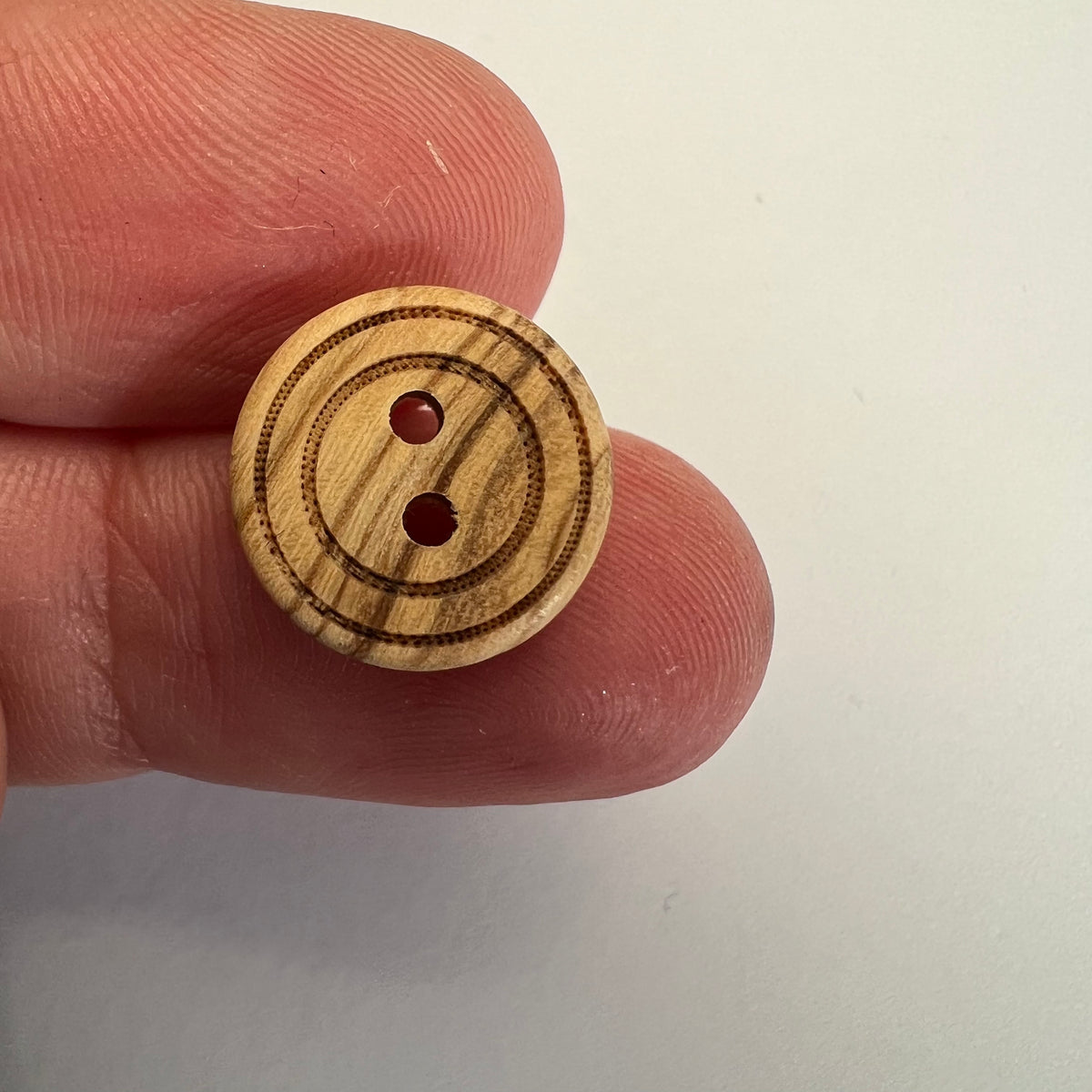 Wooden buttons online online india