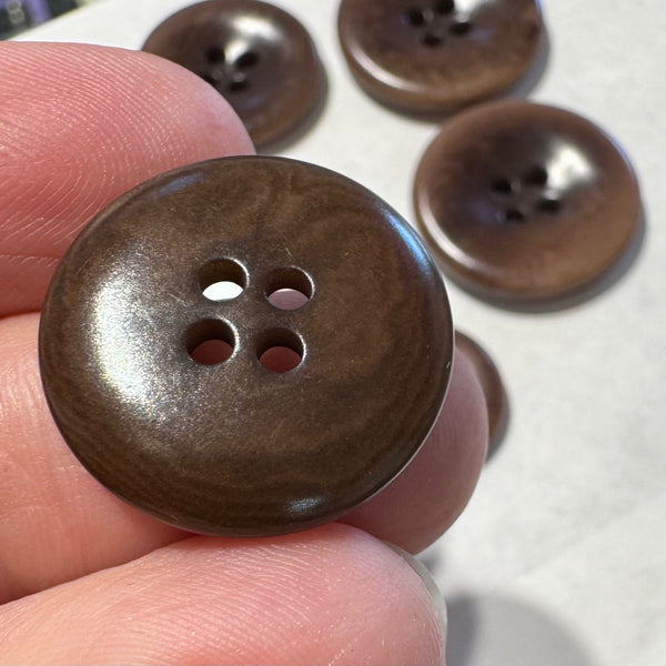 Brown Suit Button / Vegetable Ivory / Dish / 4 Hole