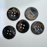 Black button with etched flower and leaves / Coconut / 4 hole