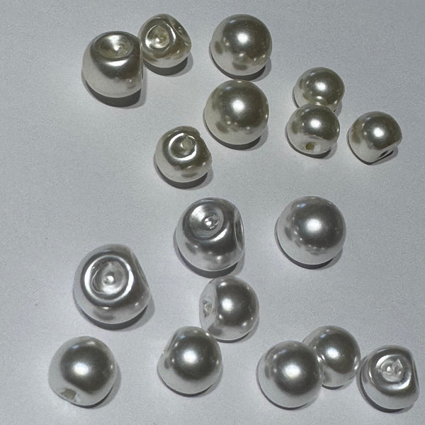 Pinch Pearls / Plastic