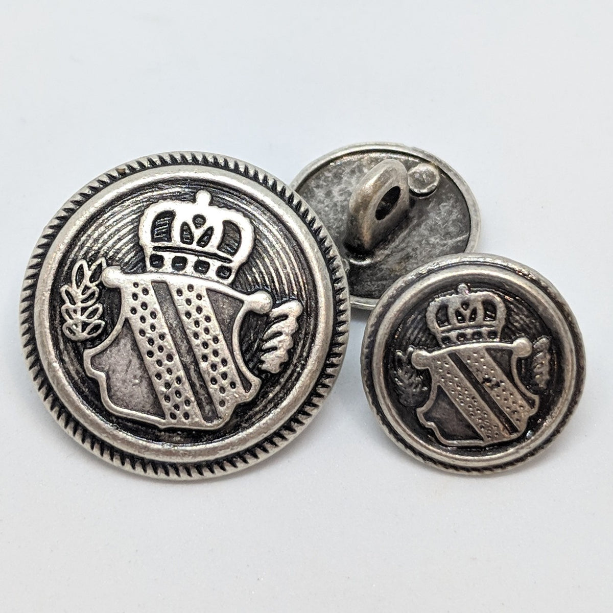 Button Blazer Buttons with Shield / Antique Silver – Buttonmania